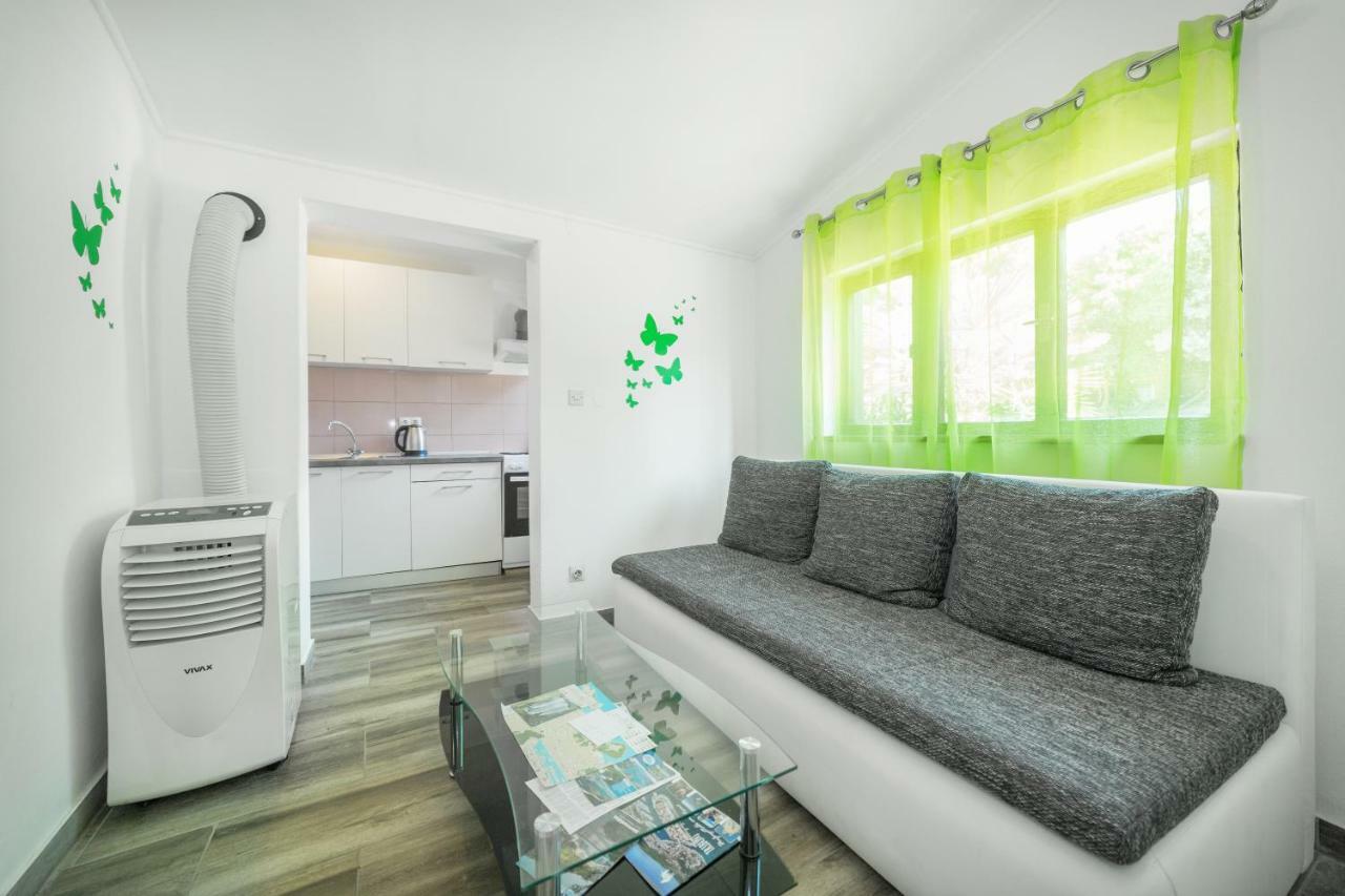 Ferienwohnung Jere Tribalj Exterior foto