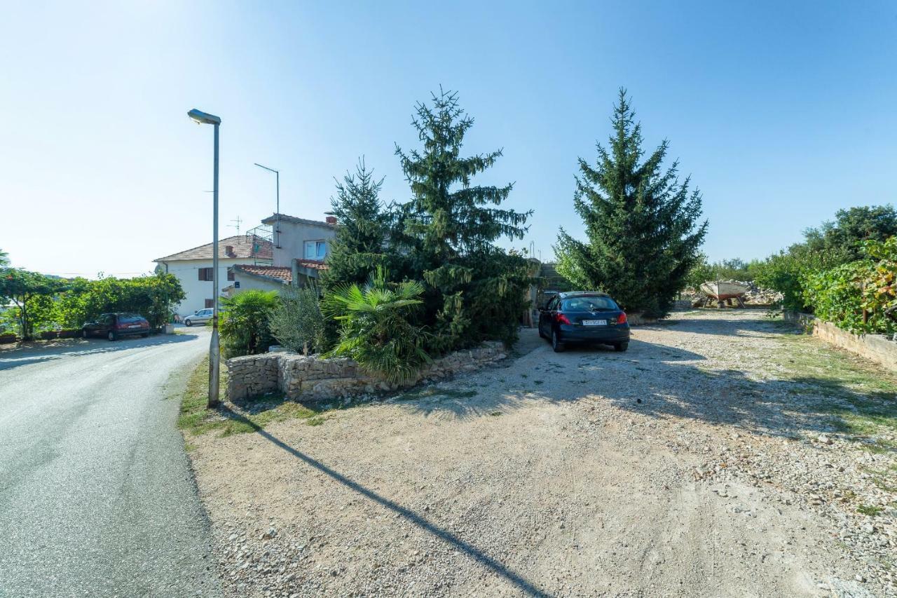 Ferienwohnung Jere Tribalj Exterior foto